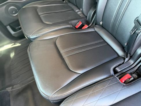 Used 2019 Ford Expedition Platinum AWD/4WD image 33