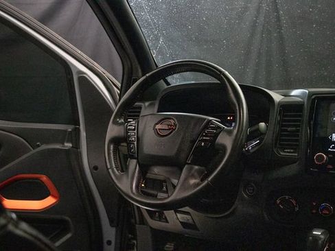 Used 2023 Nissan Frontier PRO-4X w/ Pro-4X Premium Package AWD/4WD image 16
