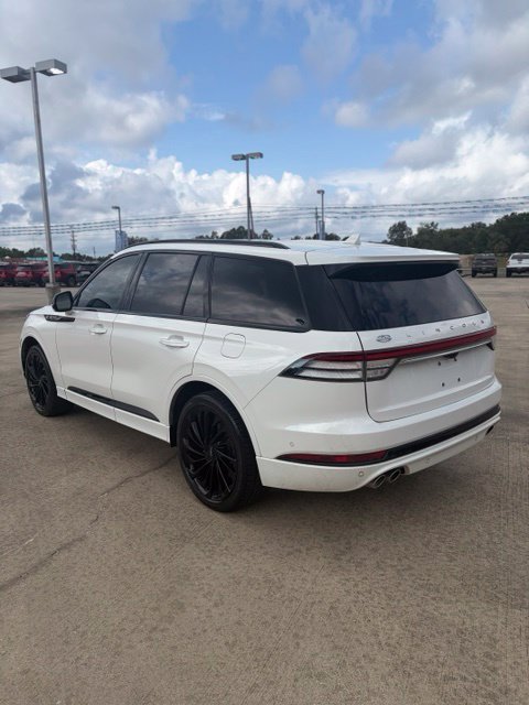 Used 2023 Lincoln Aviator Reserve w/ Equipment Group 201A AWD/4WD image 3
