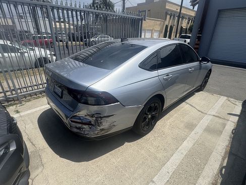 Used 2025 Honda Accord SE image 3