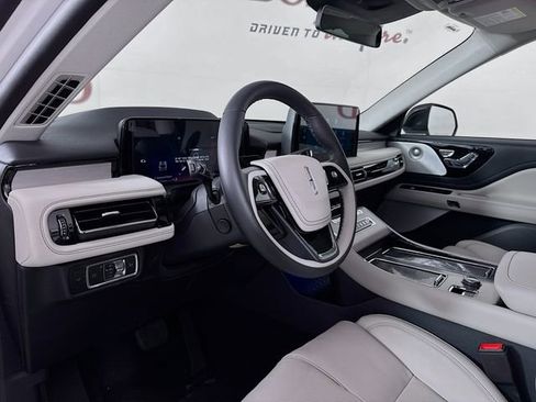 New 2026 Lincoln Aviator Reserve w/ Luxury Package image 9