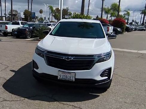 Certified 2024 Chevrolet Equinox LS w/ LS Convenience Package image 3