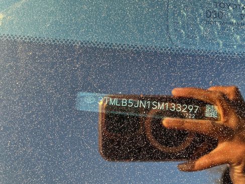 Used 2025 Toyota Tacoma TRD Off-Road image 9