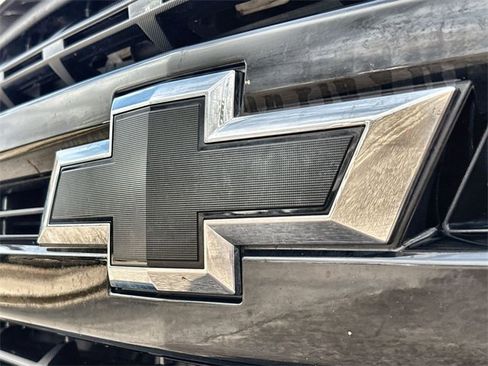 Used 2020 Chevrolet Silverado 1500 LT Trail Boss image 18