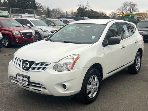 Used 2013 Nissan Rogue S image 1