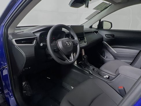 Used 2024 Toyota Corolla Cross LE FWD image 30