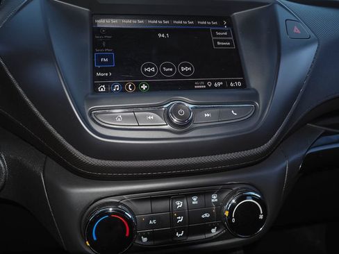 Certified 2021 Chevrolet TrailBlazer LT w/ Driver Confidence Package FWD image 11