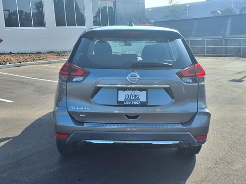 Used 2018 Nissan Rogue S FWD image 24