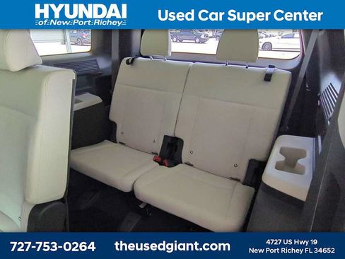 Used 2024 Hyundai Santa Fe SE FWD image 15