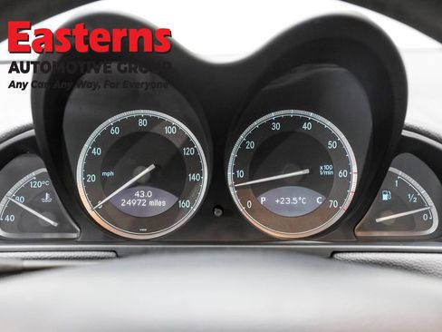 Used 2005 Mercedes-Benz SL 500 image 17