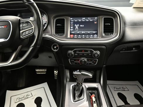 Used 2022 Dodge Charger Scat Pack RWD image 19