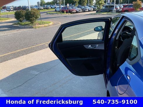Used 2023 Kia Forte LXS w/ LXS Technology Package FWD image 16
