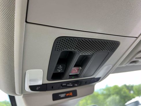 Used 2025 Honda Accord SE image 30