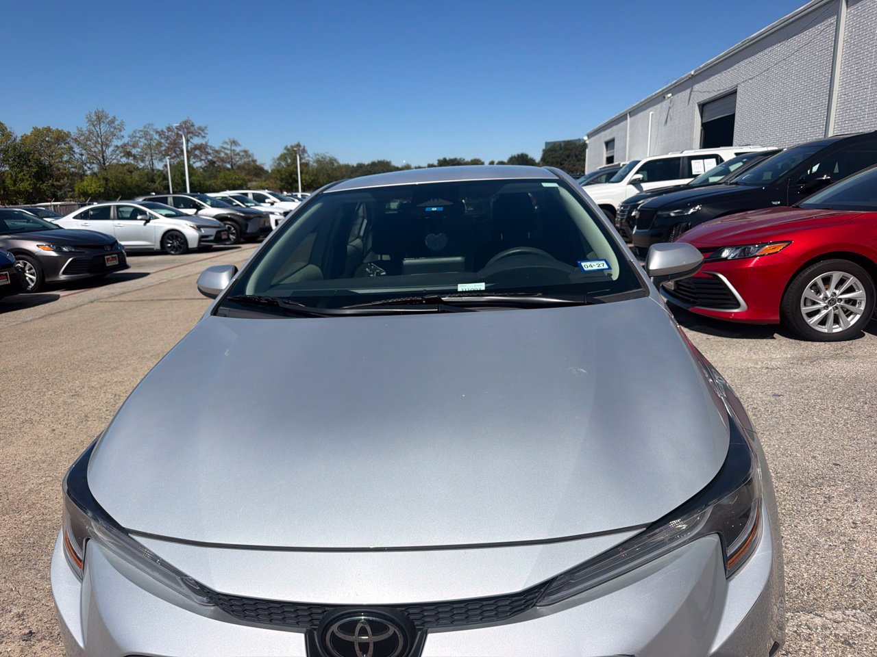 Used 2025 Toyota Corolla LE FWD image 6