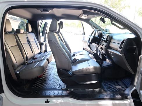 Used 2017 Ford F550 2WD SuperCab Super Duty image 24