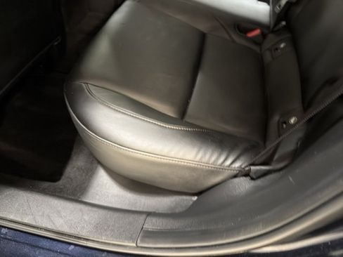 Used 2019 MAZDA MAZDA3 Hatchback FWD image 23