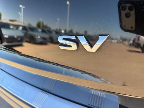 Used 2023 Nissan Rogue SV FWD image 10