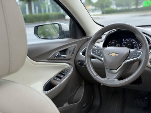 Used 2024 Chevrolet Malibu LT FWD image 38