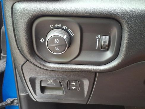 Used 2023 RAM 1500 Big Horn AWD/4WD image 13
