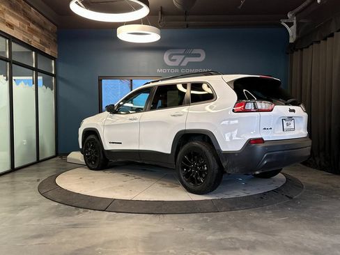 Used 2023 Jeep Cherokee Altitude Lux AWD/4WD image 5