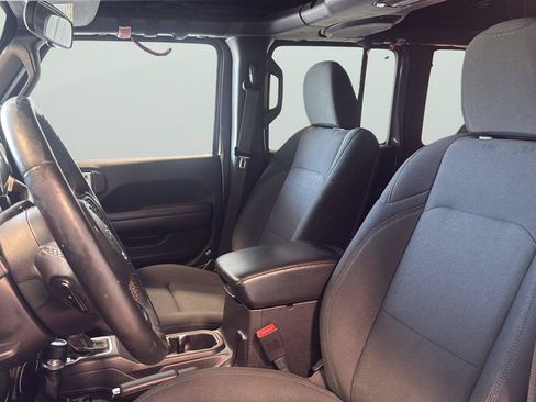 Used 2018 Jeep Wrangler Unlimited Sport S AWD/4WD image 12