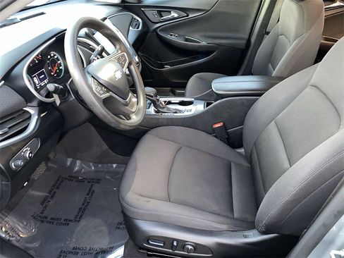 Used 2023 Chevrolet Malibu LT image 30