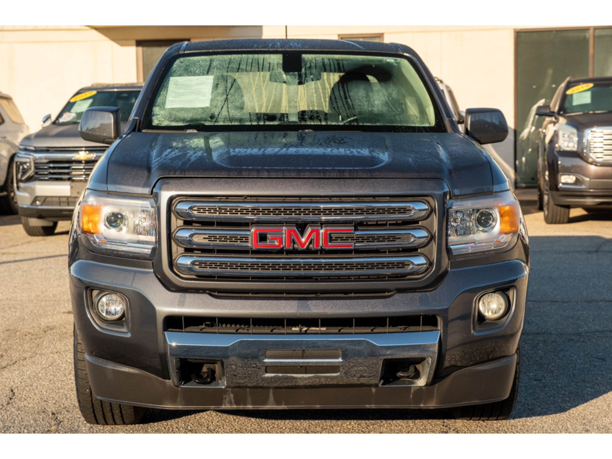 Used 2015 GMC Canyon SLE w/ All-Terrain Package RWD image 3