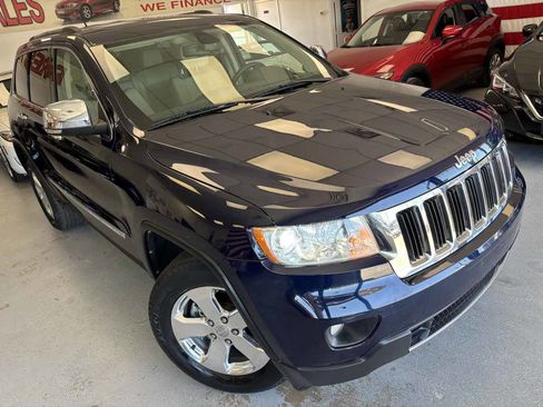 Used 2013 Jeep Grand Cherokee Limited w/ Luxury Group II image 8