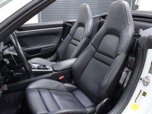 Certified 2021 Porsche 911 Carrera 4S AWD/4WD image 5