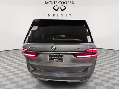 Used 2024 BMW X7 xDrive40i AWD/4WD image 6
