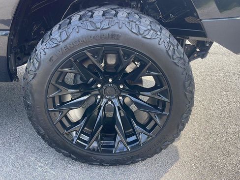 Used 2023 RAM 1500 Big Horn AWD/4WD image 9