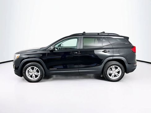 Used 2021 GMC Terrain SLE w/ Driver Convenience Package image 3
