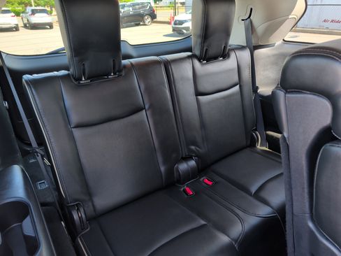 Used 2019 INFINITI QX60 Luxe w/ Sensory Package AWD/4WD image 14