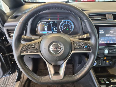 Used 2021 Nissan Leaf SL Plus FWD image 18