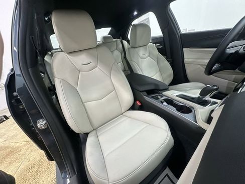 Used 2025 Cadillac CT4 Premium Luxury image 26