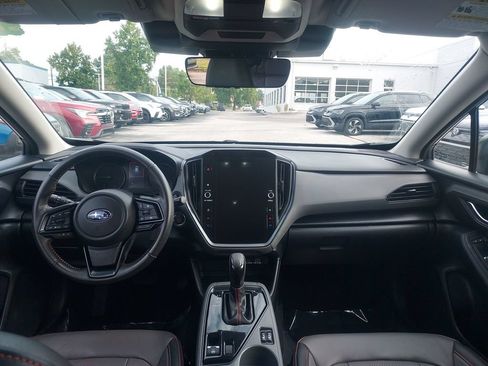 Used 2024 Subaru Crosstrek 2.5i Limited w/ Crosstrek Mirror Package AWD/4WD image 10