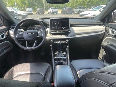 Used 2023 Jeep Compass Limited AWD/4WD image 16