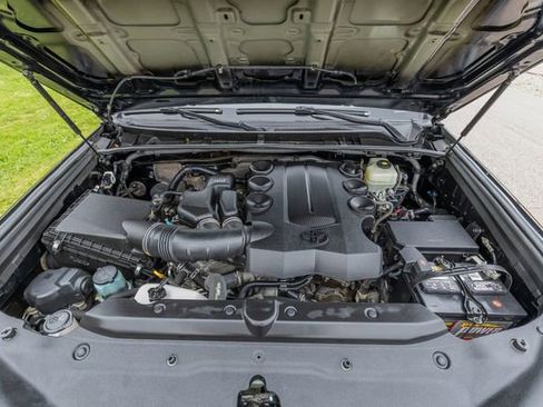 Used 2019 Toyota 4Runner Limited AWD/4WD image 22