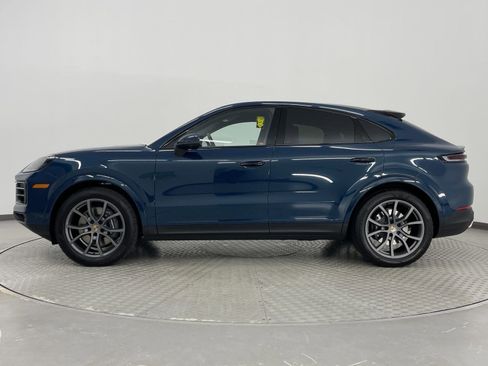 New 2025 Porsche Cayenne Coupe image 2
