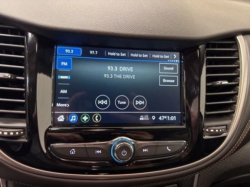 Used 2019 Chevrolet Trax LT w/ LT Convenience Package image 22