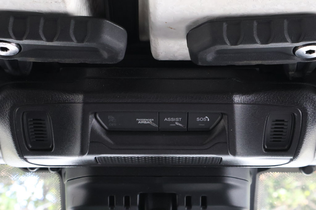 Used 2025 Jeep Wrangler Unlimited Rubicon AWD/4WD image 25