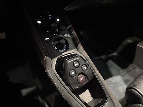 Used 2020 Lotus Evora image 18