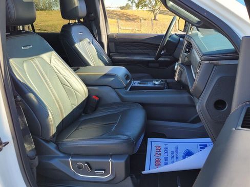 Used 2023 Ford Expedition Max Platinum image 20