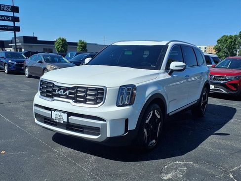 Used 2025 Kia Telluride S AWD/4WD image 35