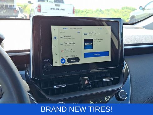 Used 2024 Toyota Corolla Cross XLE w/ Convenience Package AWD/4WD image 20