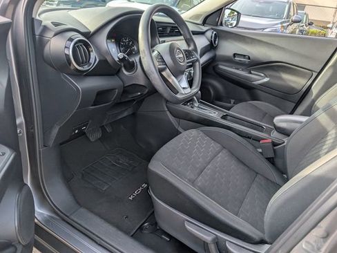 Used 2024 Nissan Kicks SV FWD image 11