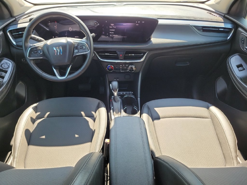 Used 2025 Buick Encore GX Preferred FWD image 11