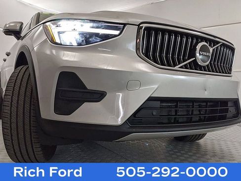 Used 2024 Volvo XC40 B5 Core AWD/4WD image 21