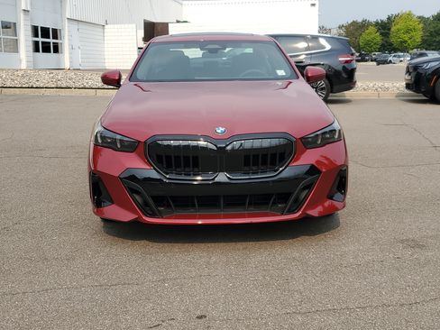 New 2027 BMW 540i xDrive w/ M Sport Package AWD/4WD image 8