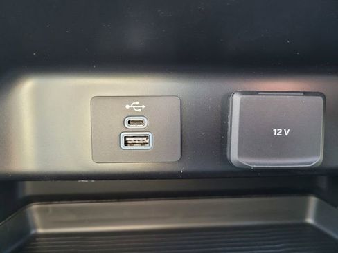 New 2025 Ford F550 4x4 SuperCab Super Duty image 34